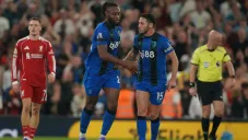 Liverpool vs Bournemouth se detiene brevemente tras denuncia de Semenyo por abuso racista