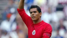 Oswaldo Sánchez felicita a Atlas por su aniversario; afición de Chivas y Zorros lo atacan