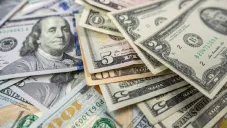 Precio del dólar hoy lunes 18 de agosto: El peso mexicano pierde terreno