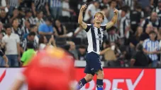 Sergio Canales anota gol olímpico