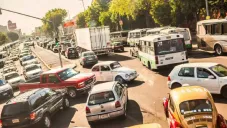 Ya no apartes lugares con botes para estacionarte en CDMX: Desde este día te van a arrestar