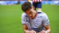 Chiquete volvió al Akron y la afición no lo recibió bien