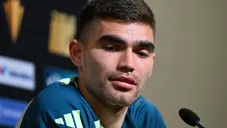 Johan Vásquez en conferencia de prensa