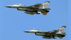 Estados Unidos consideró una provocación que las aeronaves de Maduro pasaran por unos de sus buques.