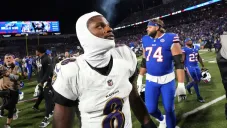 Lamar Jackson 'agrede' a aficionado de Bills durante festejo de TD