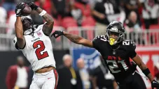 Tampa Bay sufre pero logra victoria divisional ante Atlanta