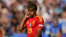 Yamal olvidó su pasaporte y se quedó en Turquía