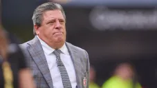 ¡Entre abucheos y mentadas! Así salió 'Piojo' Herrera tras empate ante Haití