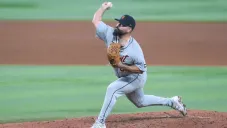 José Urquidy volvió al montículo