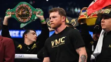 Terence Crawford devolvió los cinturones a Canelo Álvarez tras la pelea en Las Vegas