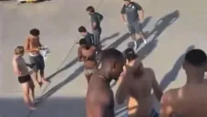 Jugadores del Mónaco se quedan en ropa interior por fallos en el aire acondicionado de su avión