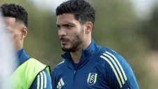 ¿Borrado? Raúl Jiménez otra vez a la banca del Fulham en partido de Premier League