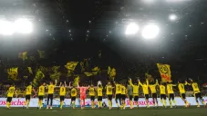 El Dortmund sigue a la caza del Bayern Munich en la Bundesliga