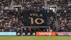 Carlos Vela recibió homenaje del LAFC