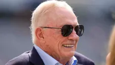 Jerry Jones envía mensaje a Micah Parsons antes de su esperado regreso a Dallas
