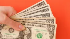 El peso sigue estando fuerte frente al dólar esta semana.