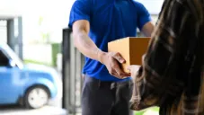 ¿Qué es el falso repartidor? La estrategia de robo que preocupa en CDMX