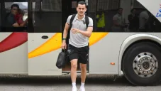 Guilherme Castilho en su llegada al estadio de Bravos