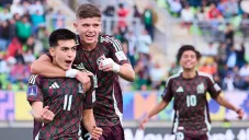 ¡Crack dentro y fuera de la cancha! Gilberto Mora se hace viral con video junto a sus hermanas