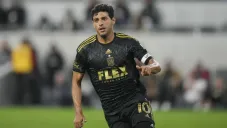 ¡El Rey de Los Ángeles! Carlos Vela es captado en divertido momento en partido de LAFC
