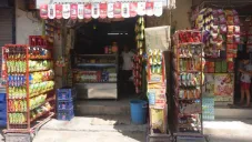 ¡Cerrarán las tienditas de la esquina! Advierten riesgo por aumento de precio en refrescos y cigarros