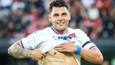 ¡Emotivo! Hijo de Miguel Ángel Russo anota con dedicatoria y rompe en llanto