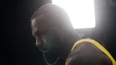 LeBron James estará fuera del inicio de Temporada Regular con los Lakers