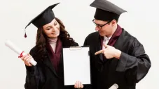 Lo mejor es poner tus papeles en orden para evitarte problemas.