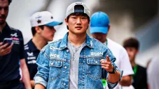 Yuki Tsunoda, retenido otra vez en un aeropuerto de Estados Unidos