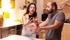 Las personas que también sean violentas podrían perderlo todo.