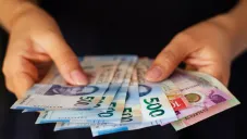 La Ley Federal del Trabajo garantiza al menos 15 días de salario como aguinaldo.