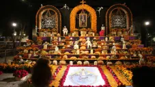 Día de Muertos 2025: ¿cuándo se pone la ofrenda y qué debe llevar el altar tradicional?