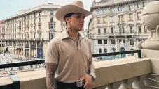 “Haciendo de todo menos ver a su hija”: Nodal desata polémica tras anunciar show en los Latin Grammy