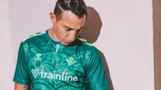Real Betis lanza colección de Día de Muertos con Andrés Guardado como protagonista