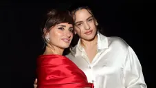 Rosalía, Penélope Cruz y las celebridades que brillaron en el Clásico del Santiago Bernabéu