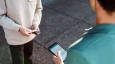 “Te llegó un mensaje de una transferencia SPEI”: la nueva estafa que roba tus datos bancarios en México