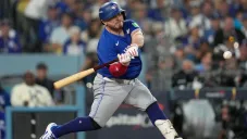 Kirk ayudó a la voltereta de los Azulejos