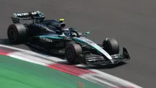 Mercedes asume equivocación en su planteamiento