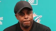 Miami Dolphins y Chris Grier rompen