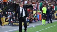 Miguel Herrera enfrenta roces con directivo de Costa Rica