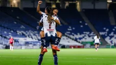 Burkenroad aportó con un par de anotaciones