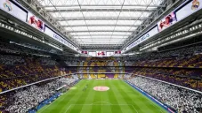 El Bernabéu estrenó nuevo himno ante Valencia