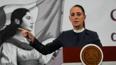 Detienen al hombre que acosó a la presidenta Claudia Sheinbaum afuera de Palacio Nacional