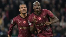 Galatasaray golea a Ajax con 'hat-trick' de Victor Osimhen