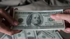 El peso sigue estando fuerte frente al dólar esta semana.