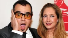 El compositor está casado con Karen Coronado y tienen dos hijos en común.