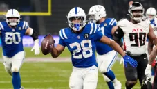 Colts vence en tiempo extra a Falcons con histórica actuación de Jonathan Taylor en Berlín