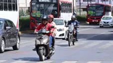 Se establece que peatones y ciclistas tendrán prioridad.