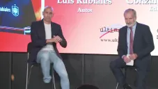 El ataque a Luis Rubiales, durante la presentación de su libro