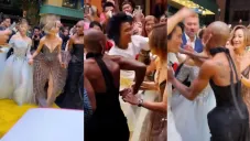 La también cantante no pudo reaccionar debido a que quedó paralizada por el susto.